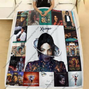 Michael Jackson in the child blanket gift for fans