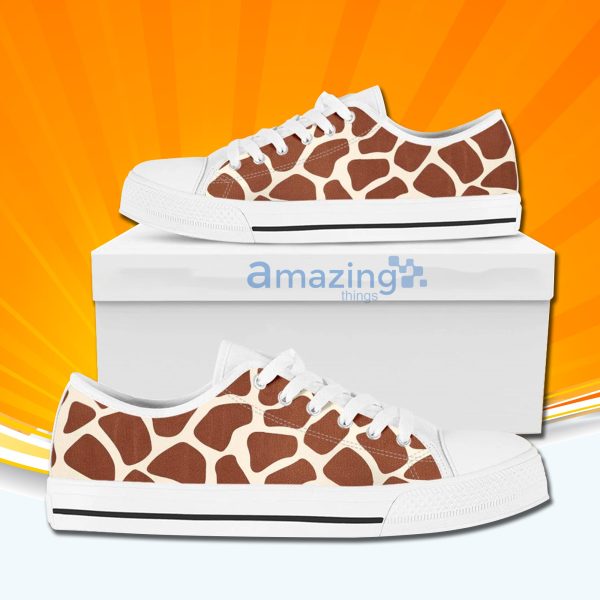 Cute Animal Giraffe Printed Low Cut Canvas Shoes For Men And Women