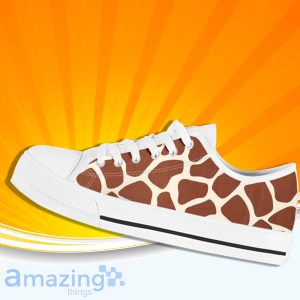 Cute Animal Giraffe Printed Low Cut Canvas Shoes For Men And Women