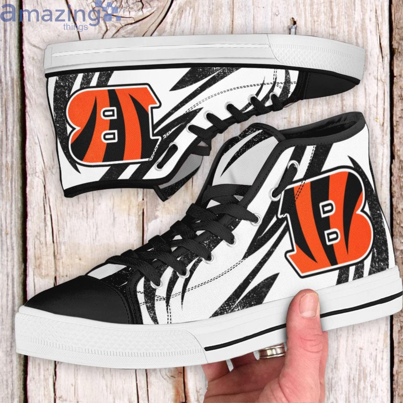 B&W Cincinnati Bengals Hockey Sport Team Sport Lover High Top Shoes image B&W Cincinnati Bengals Hockey Sport Team Sport Lover High Top Shoes Product Photo 2