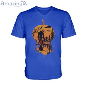 Halloween Believe Bf Alien Men V-Neck T-Shirt Product Photo 5