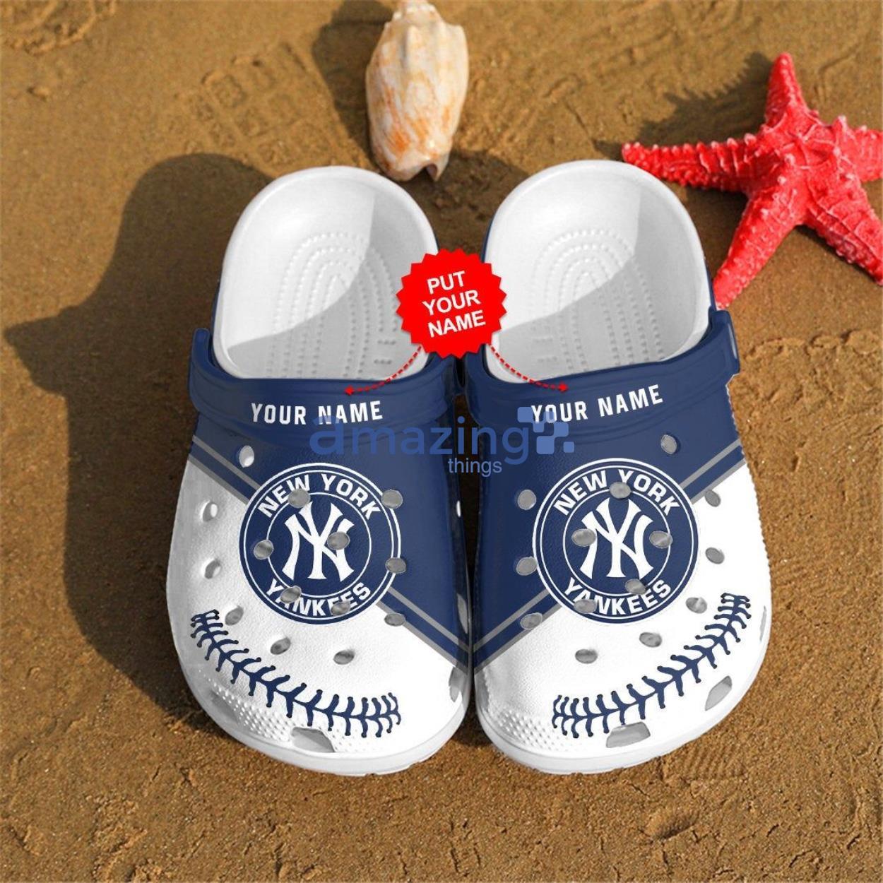 New York Yankees Personalized Name Clog Shoes Product Photo 1