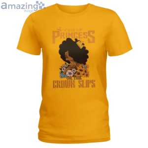 Real Queens Fix Each Other's Crowns Ladies T-Shirt Product Photo 4