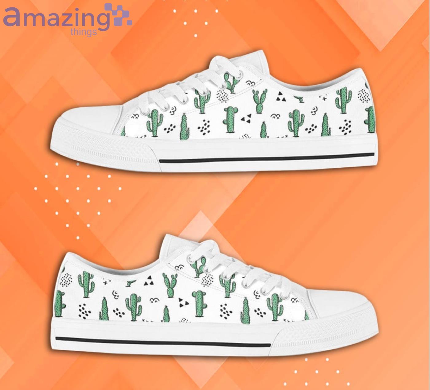 Cactus Lovely Pattern Low Top Shoes image Cactus Lovely Pattern Low Top Shoes Product Photo 2