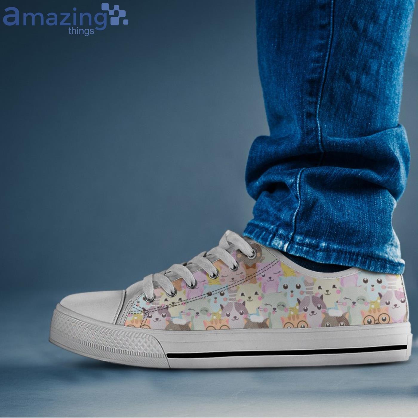 Cats Print Pattern Low Top Shoes image Cats Print Pattern Low Top Shoes Product Photo 3