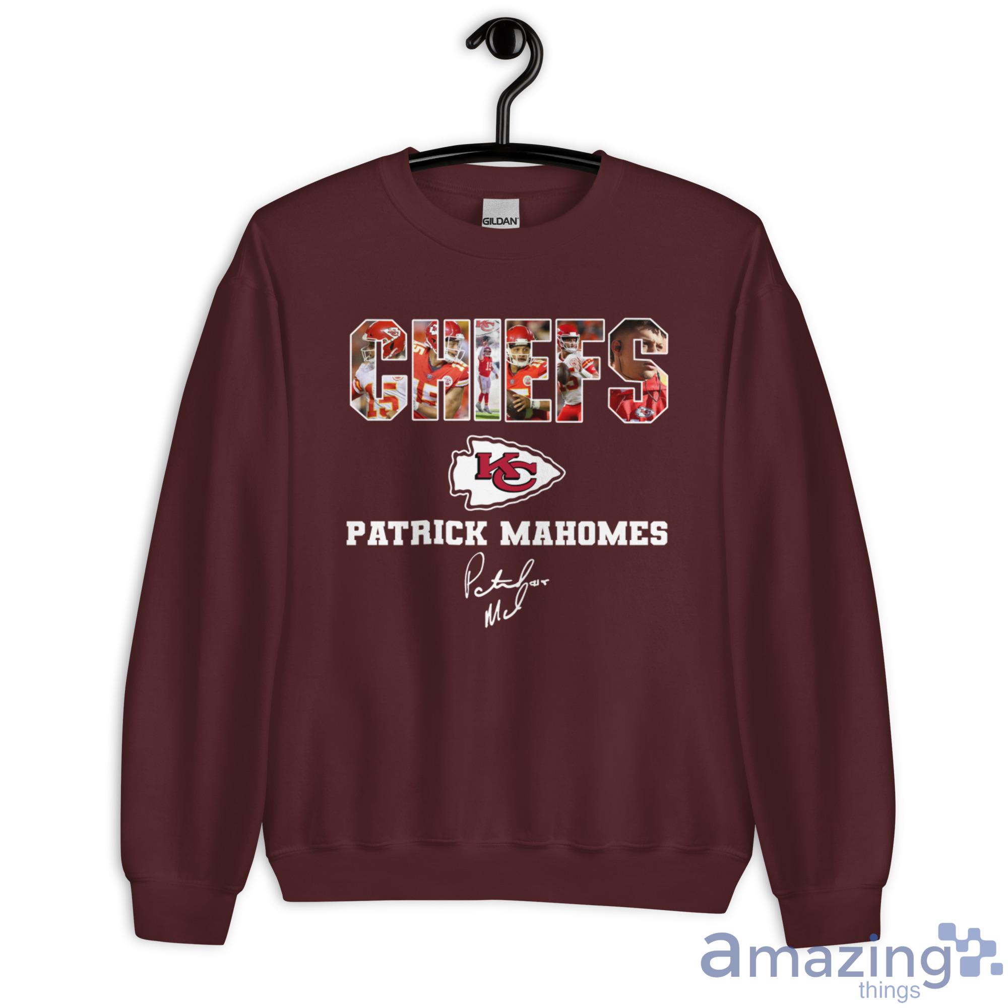 Chiefs KC Patrick Mahomes Shirt image Chiefs KC Patrick Mahomes Shirt - Unisex Heavy Blend Crewneck Sweatshirt-1