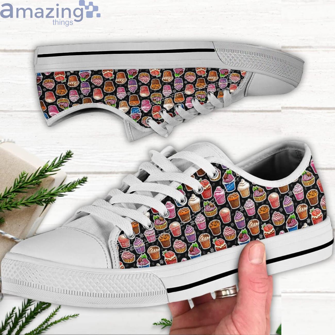 Cupcakes Shoes Cupcakes Lover Low Top Canvas Shoes Product Photo 1 Cupcakes Shoes Cupcakes Lover Low Top Canvas Shoes Product Photo 1