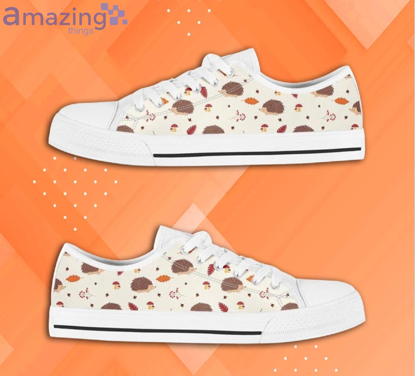 Hedgehog Low Top Pattern Low Top Shoes image Hedgehog Low Top Pattern Low Top Shoes Product Photo 2