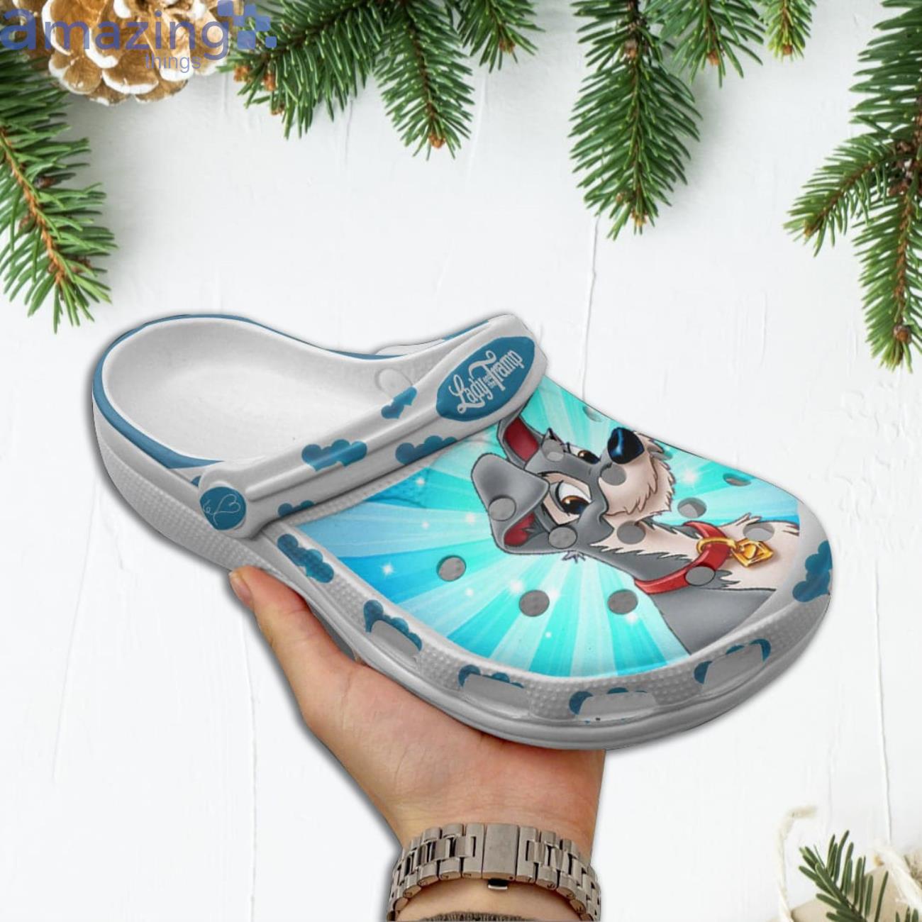 https://image.whatamazingthings.com/2022/09/lady-and-the-tramp-dogs-clear-heart-patterns-disney-cartoon-clog-for-men-and-women-2.jpg