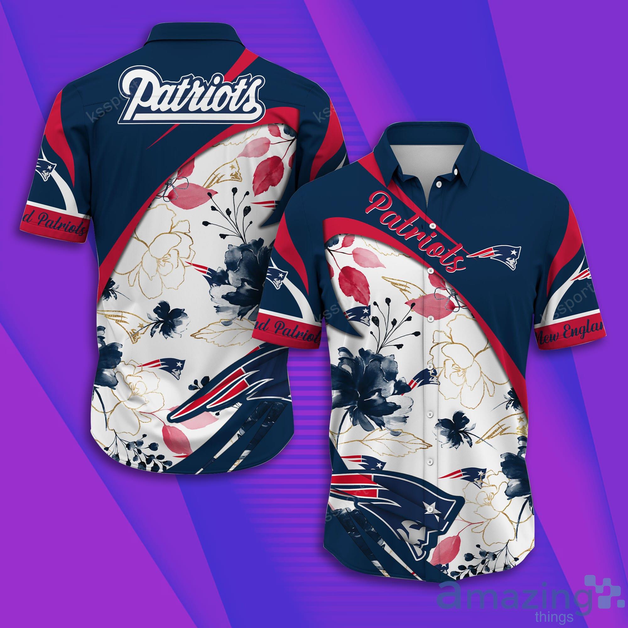 New England Patriots NFL Short Sleeve Aloha Hawaiian Shirt Product Photo 1