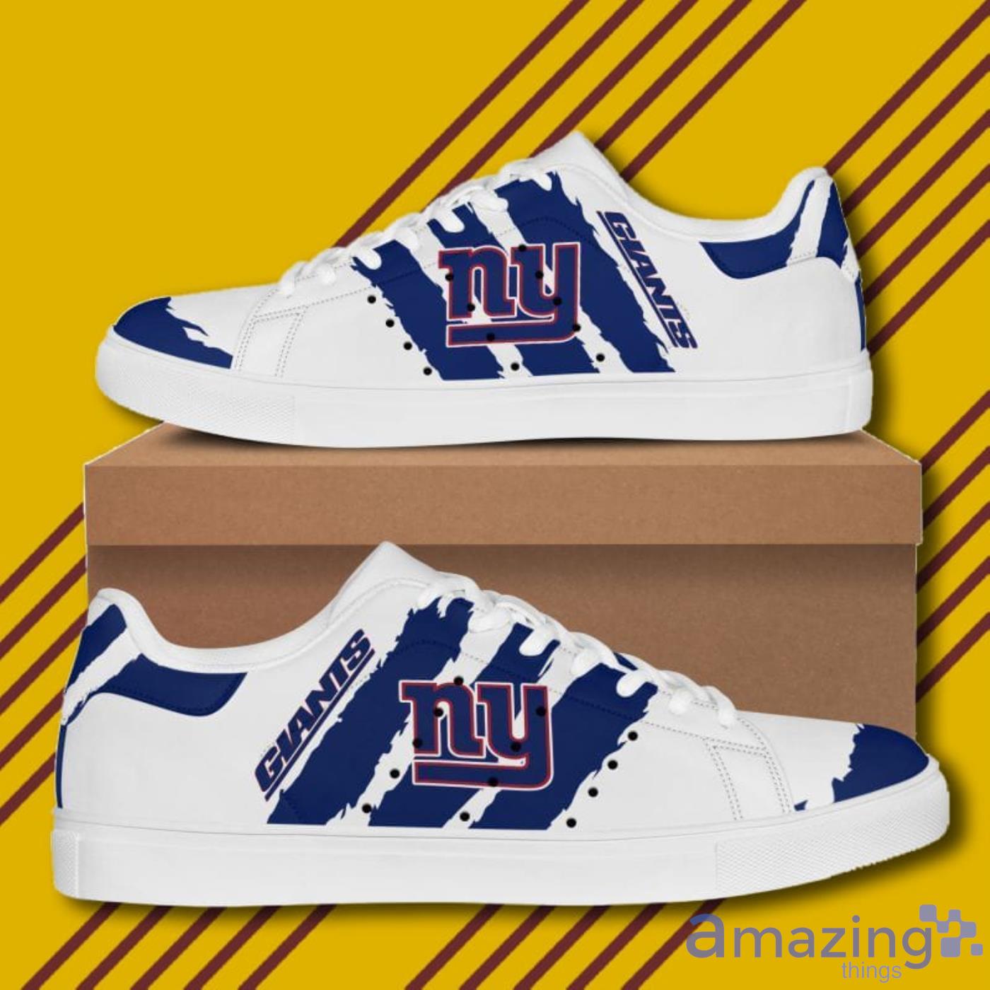 New York Giants NFL Black And White Skate Shoes image New York Giants NFL Black And White Skate Shoes Product Photo 2