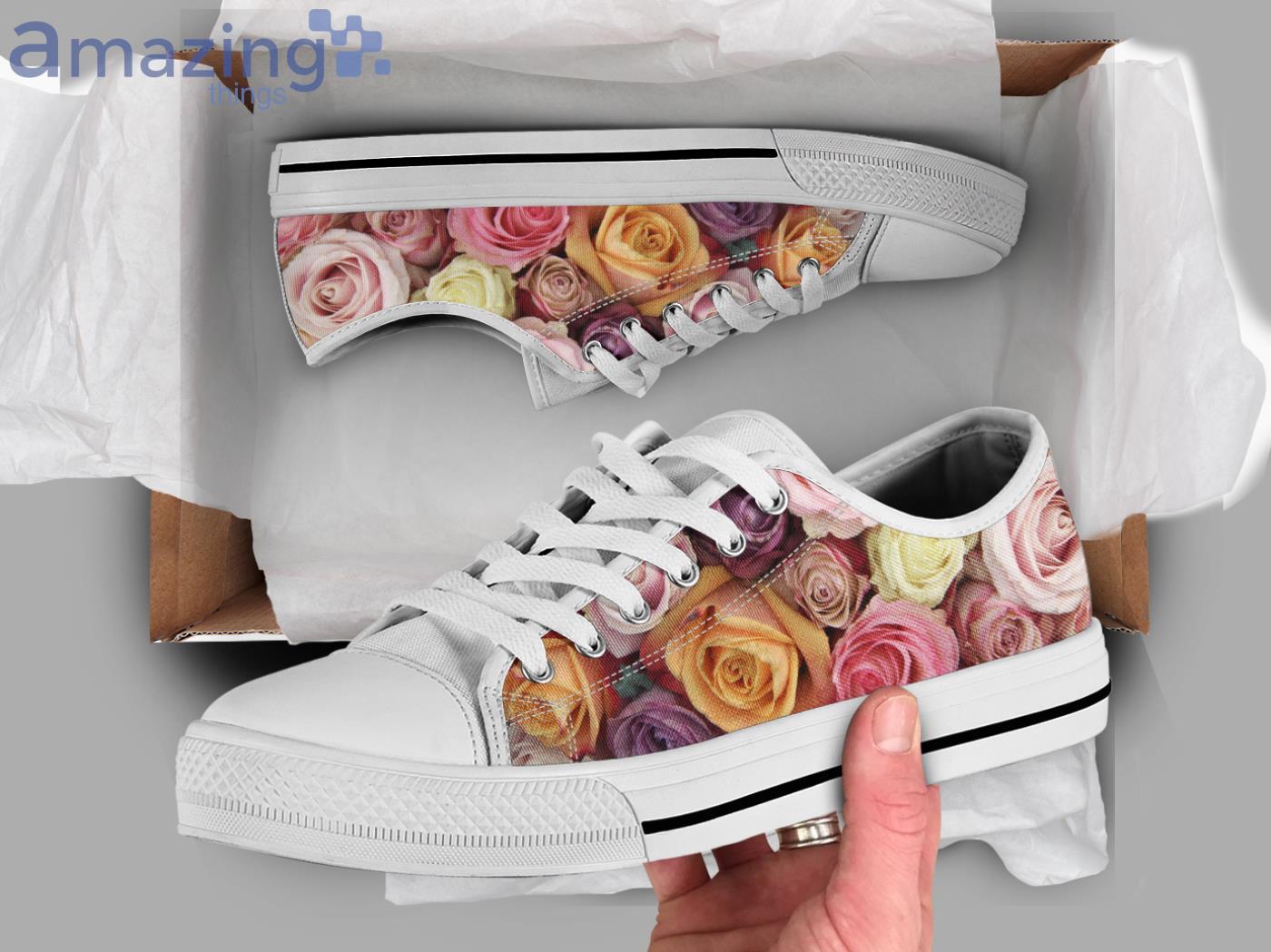 Rose Print Pattern Low Top Shoes Product Photo 1