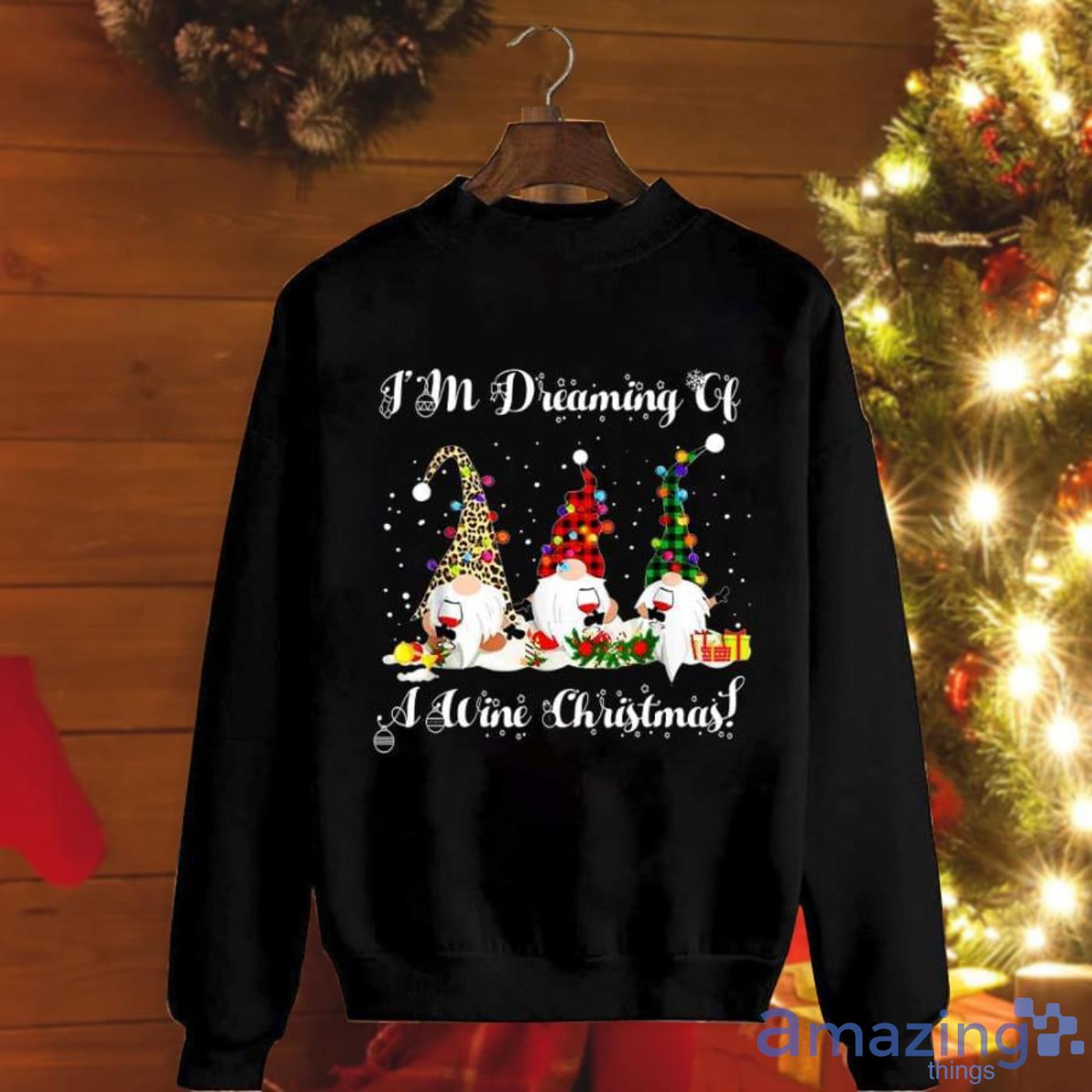 Funny Gnome I’m Dreaming Of A Wine Christmas Drinking Wine Light Leopard Plaid Hat Christmas Sweatshirt Product Photo 1