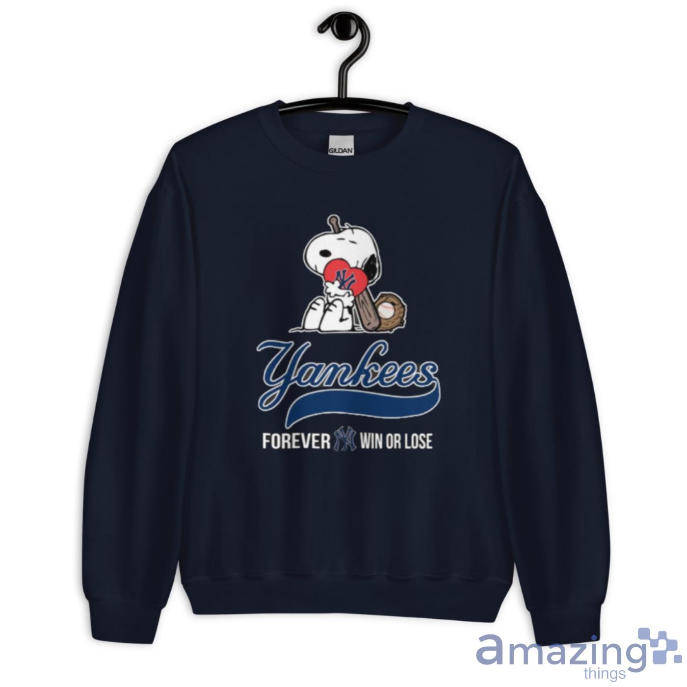 MLB New York Yankees Snoopy Charlie Brown Woodstock The Peanuts Movie  Baseball T Shirt_000 T-Shirt