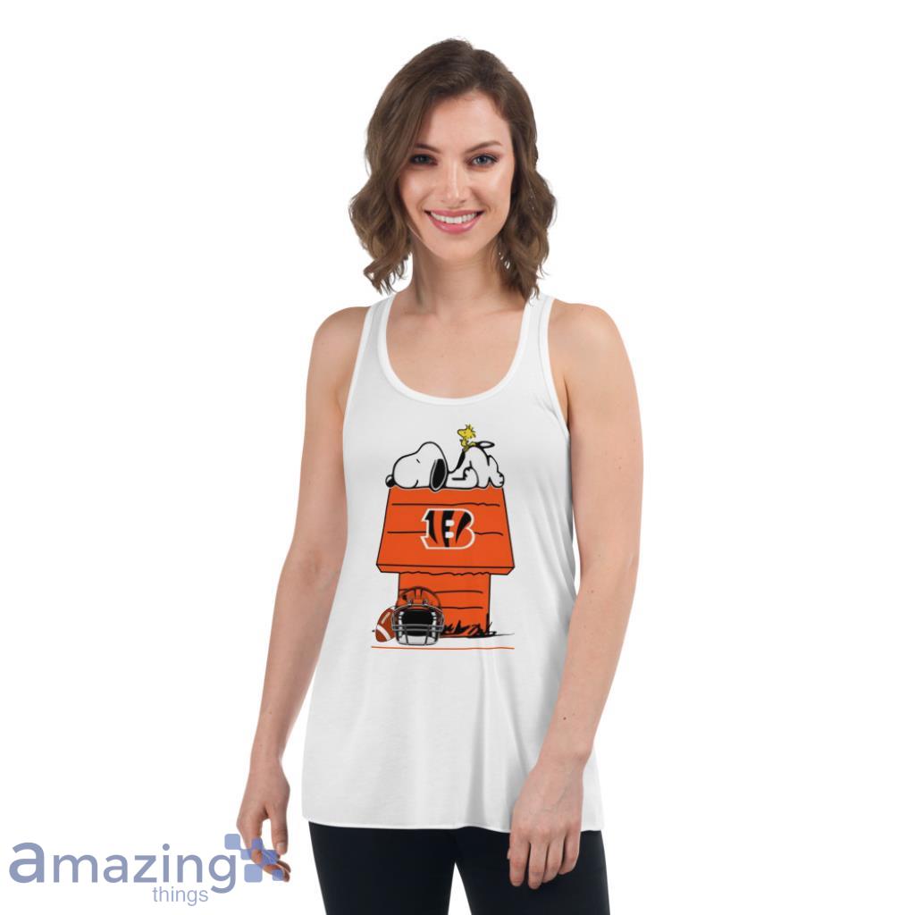 Dallas Cowboys NFL Football Snoopy Woodstock The Peanuts Movie Women's  V-Neck T-Shirt