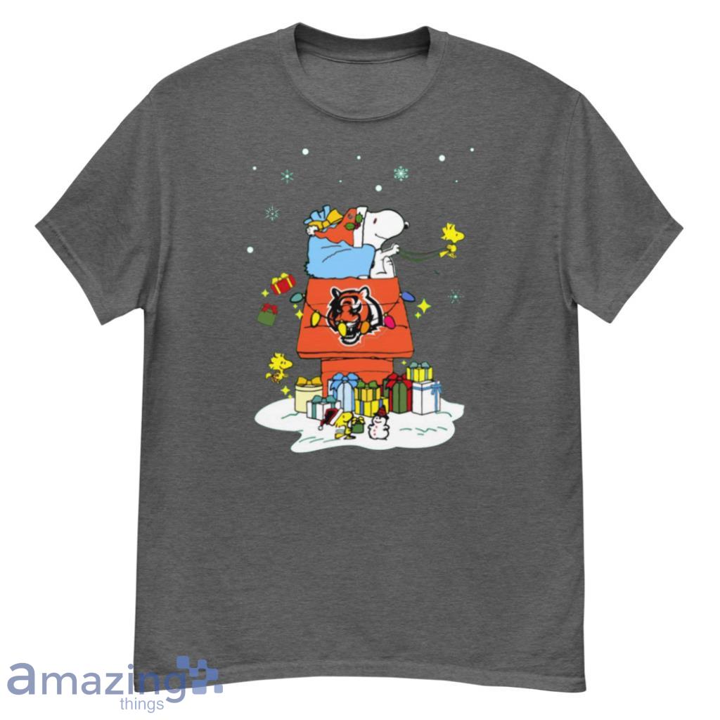 Cincinnati Bengals Santa Snoopy Wish You A Merry Christmas Shirt - G500 Men’s Classic T-Shirt-1