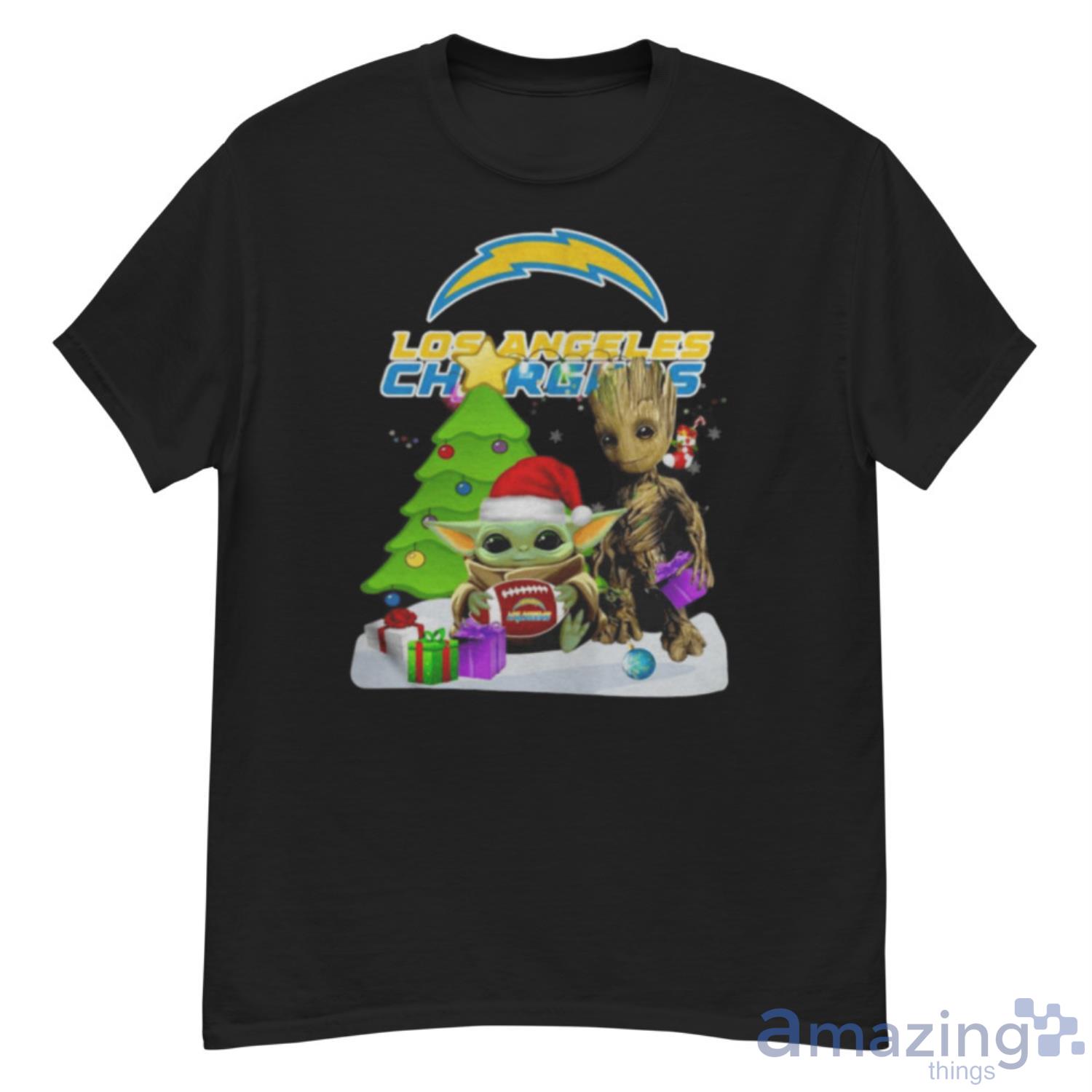 Santa Bigfoot And Baby Yoda Hug Los Angeles Chargers Snow Christmas Tree Shirt - G500 Men’s Classic T-Shirt
