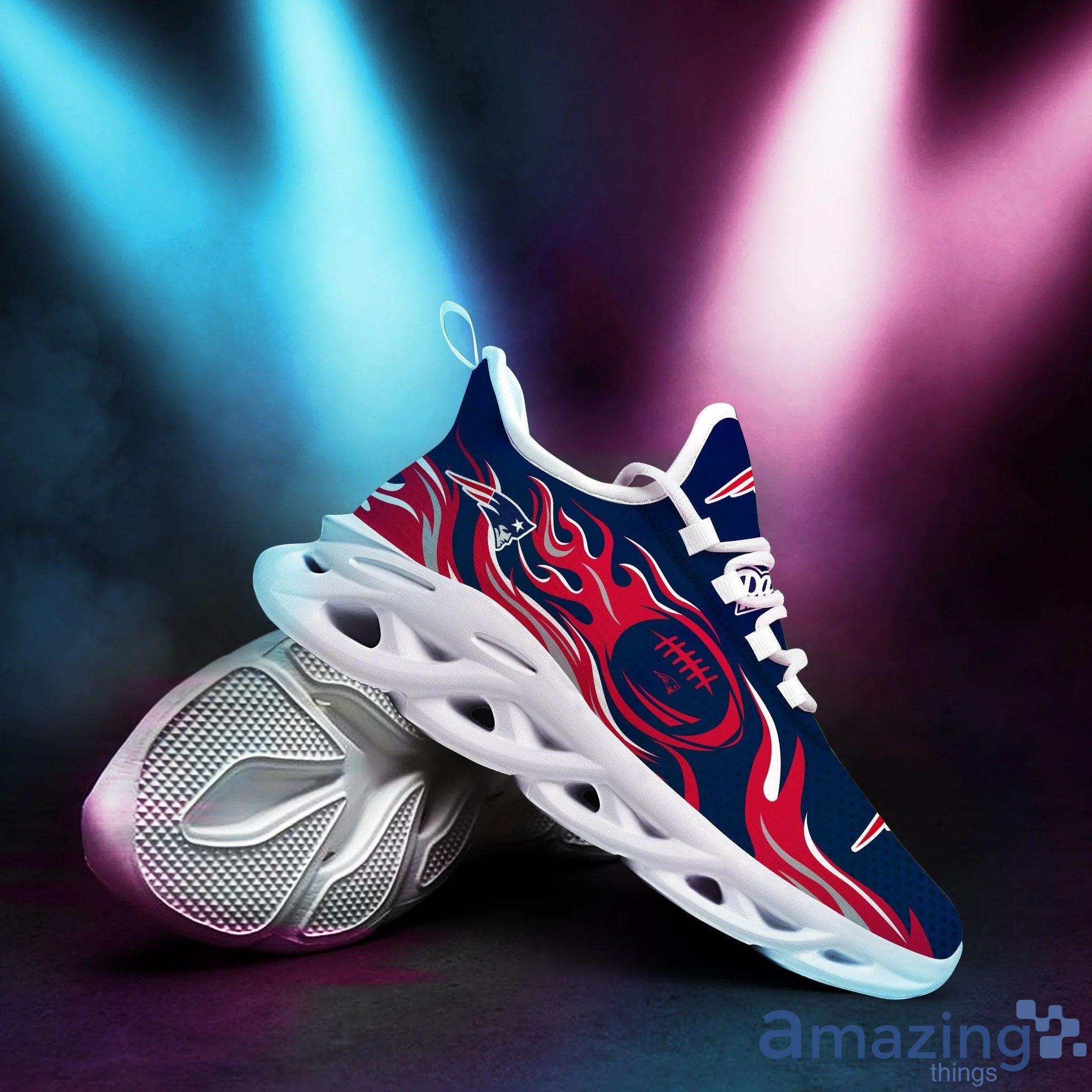 New England Patriots Fire Ball Max Soul Sneaker Running Shoes Product Photo 1