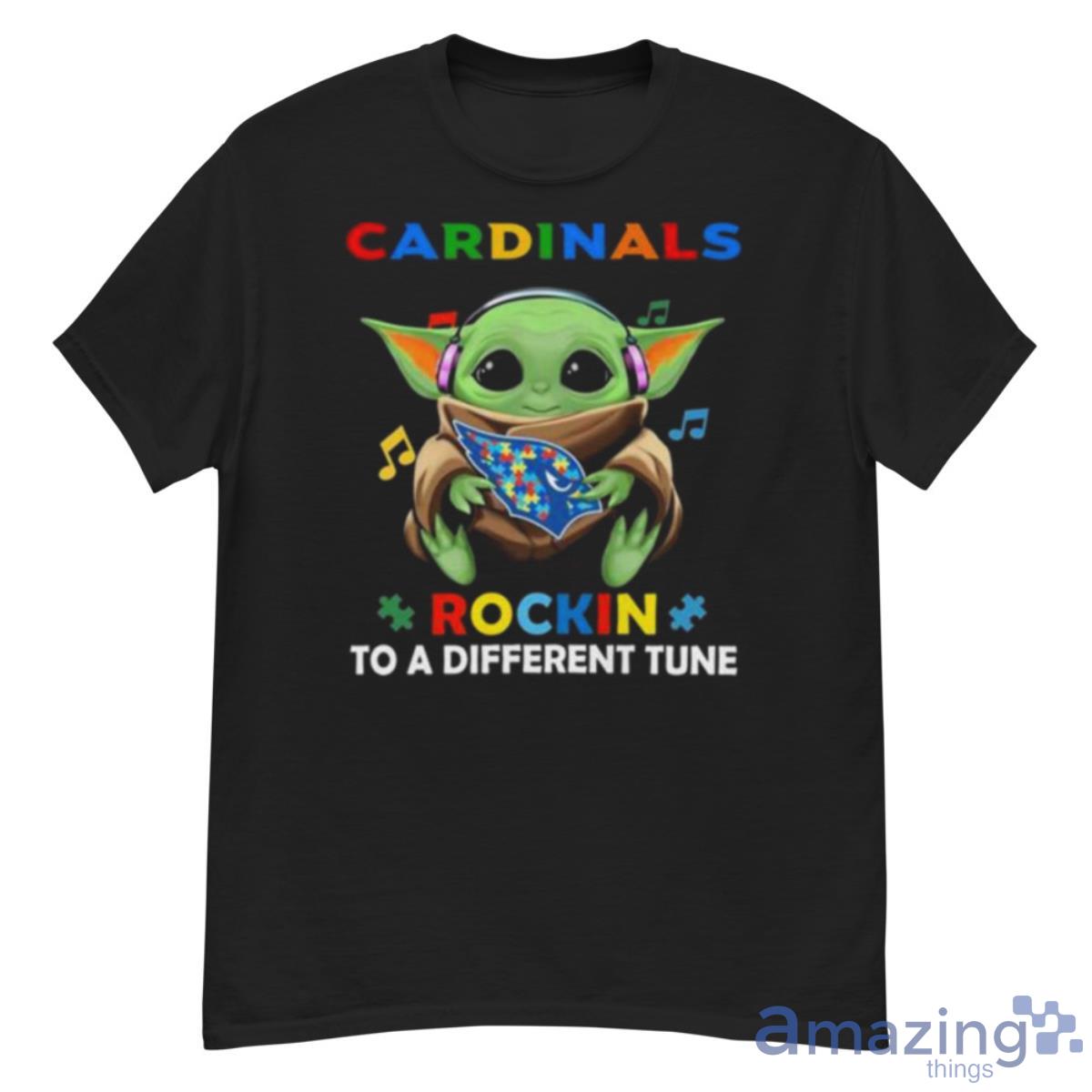 Baby Yoda Hug Arizona Cardinals Autism Rockin To A Different Tune Shirt - G500 Men’s Classic T-Shirt