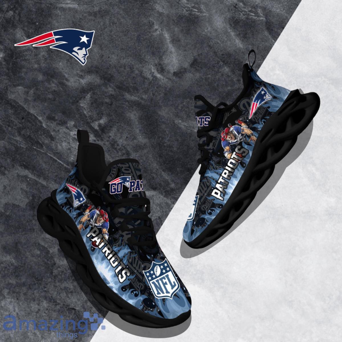 New England Patriots NFL Clunky Max Soul Shoes Best Gift For Fans Product Photo 1