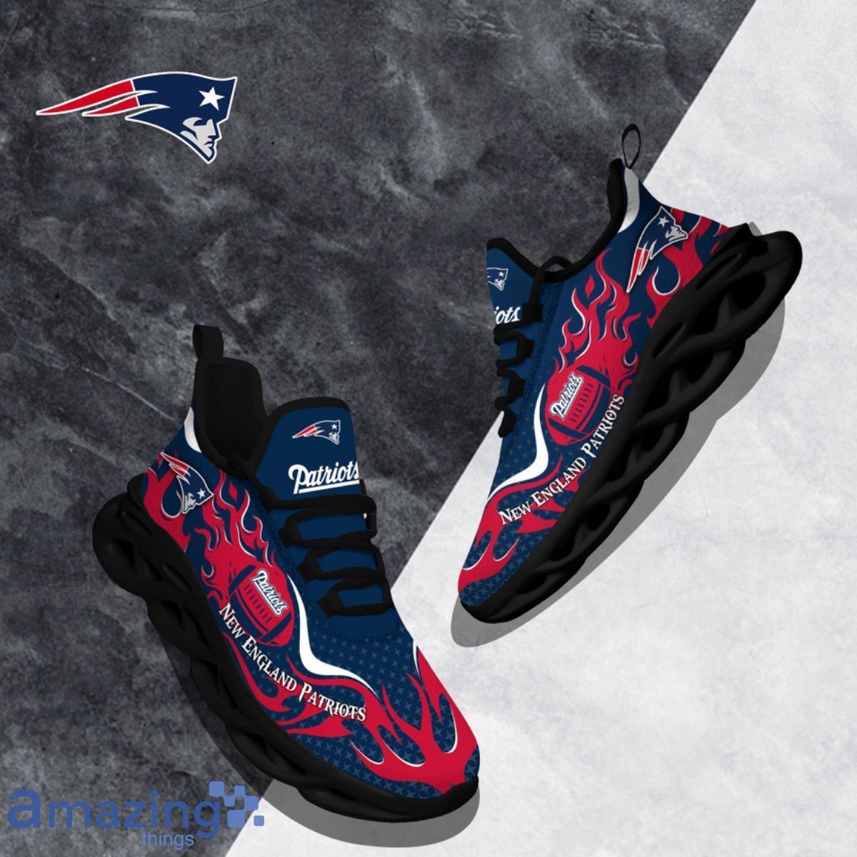 New England Patriots NFL Clunky Max Soul Shoes Product Photo 1
