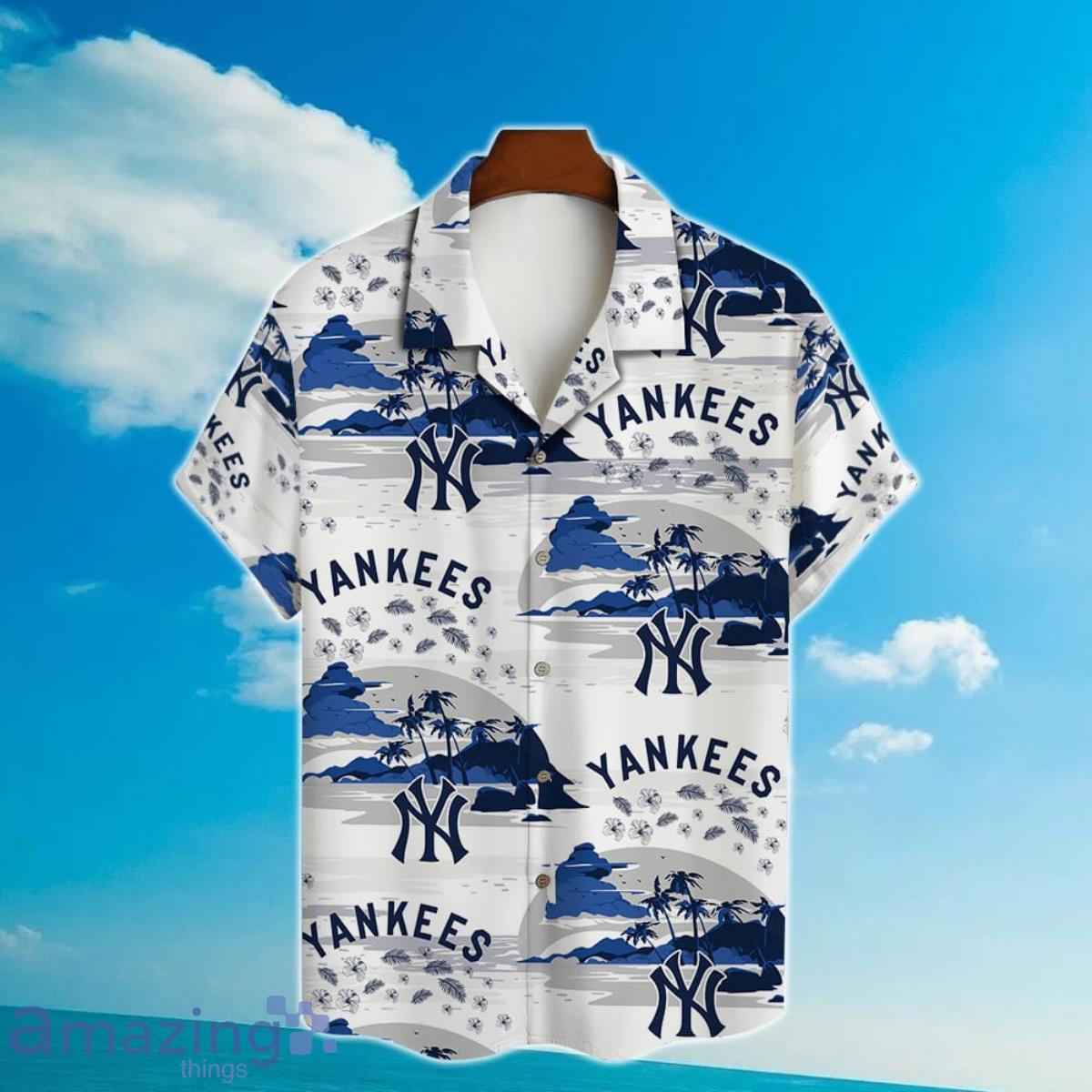 MLB New York Yankees Adult Button - Down Jersey size large