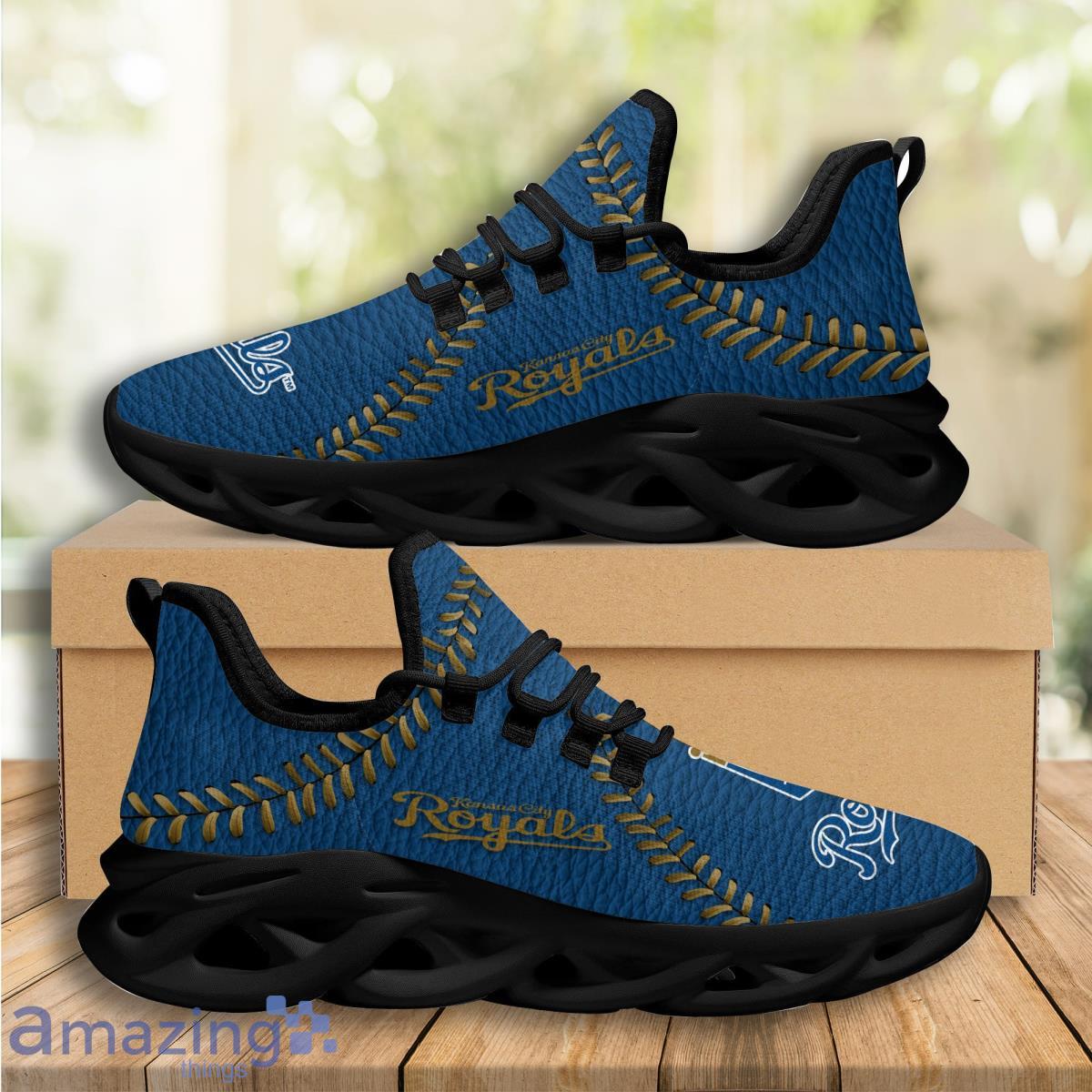 Kansas City Royals Logo Seam Pattern 3D Max Soul Sneaker Product Photo 2