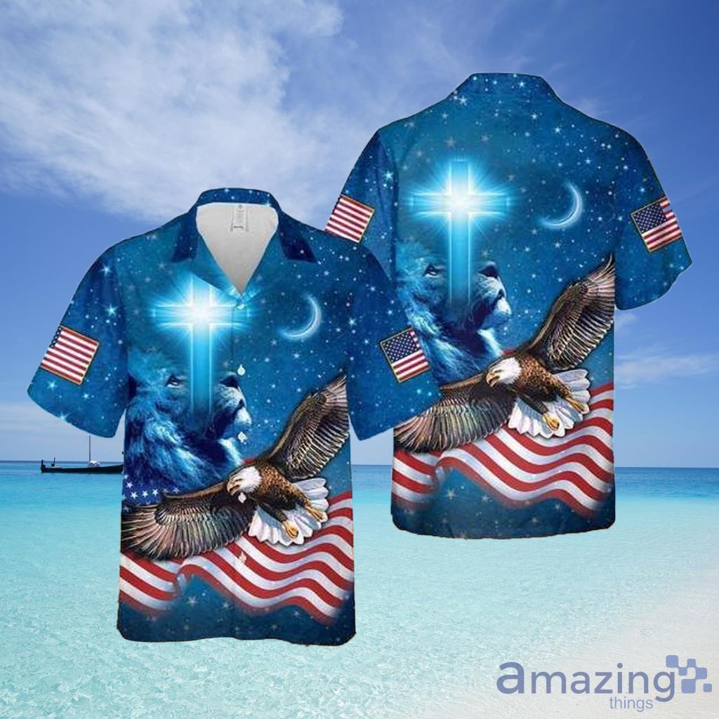 : Bald Eagle with American Flag Men's Hawaiian Shirt