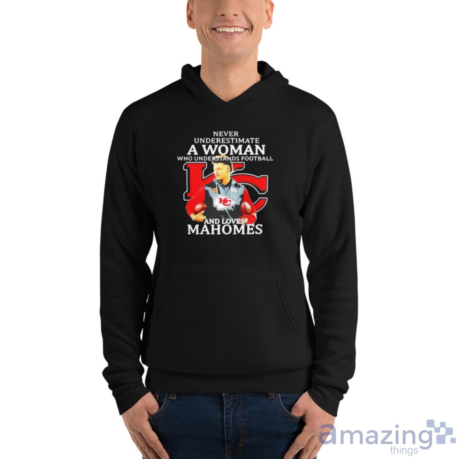 Never underestimate a woman football loves Patrick Mahomes Kansas City Chiefs shirt image Never underestimate a woman football loves Patrick Mahomes Kansas City Chiefs shirt - Unisex Fleece Pullover Hoodie