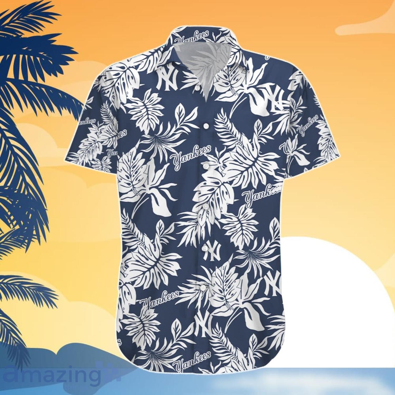 New York Yankees Hawaiian Shirt Tropical Flower Pattern Beach Gift