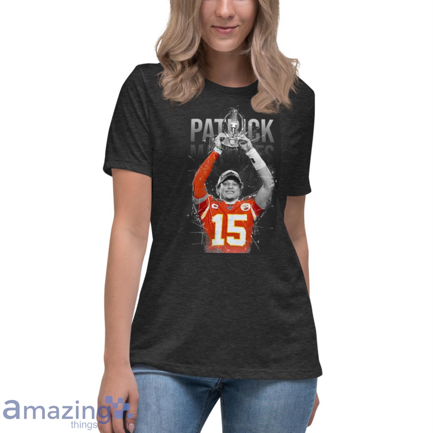 WOMENS Kansas City Chiefs PATRICK MAHOMES V-Neck Shirt BLACK New –