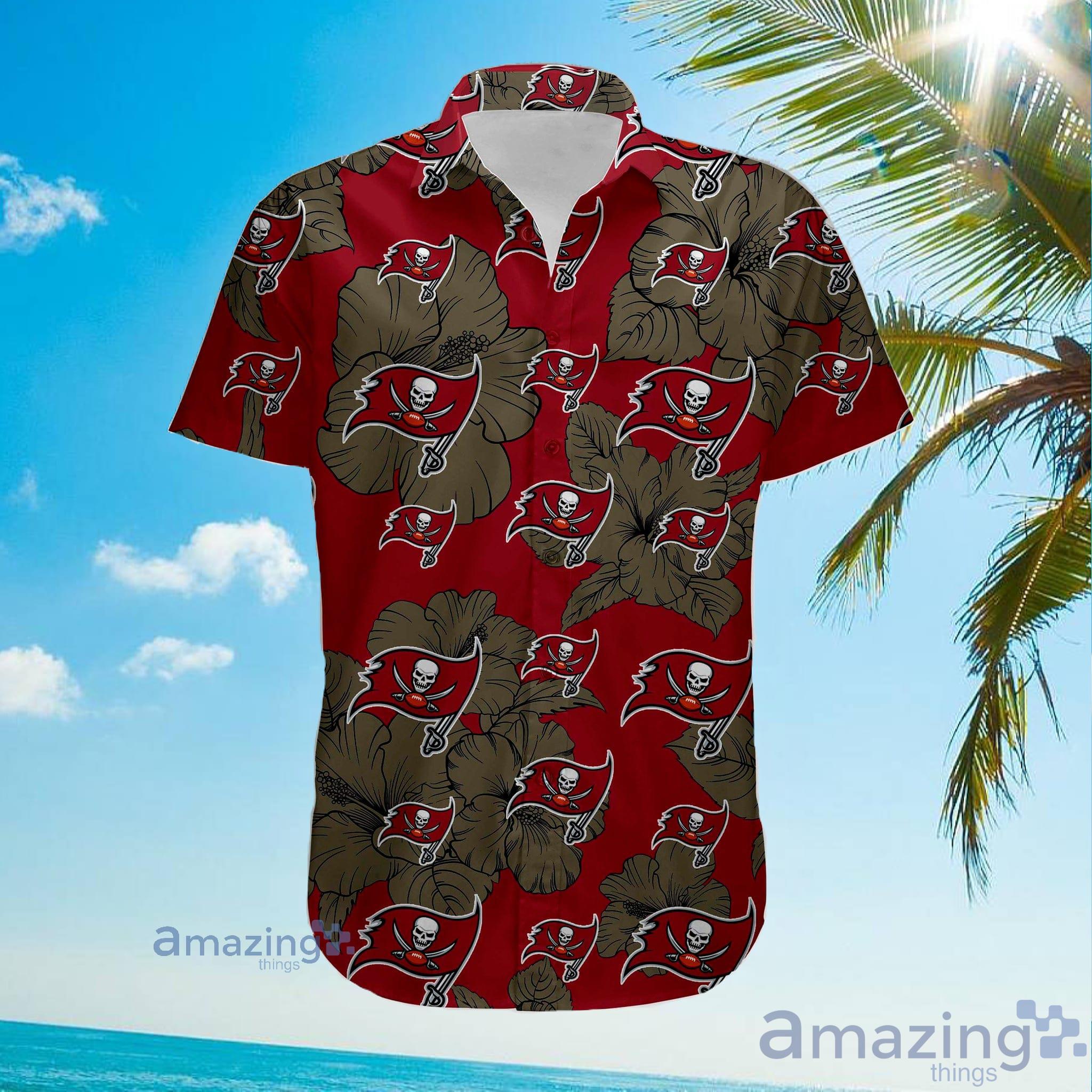 Tampa Bay Buccaneers Tropical Floral Big Flower Pattern Hawaiian Shirt Product Photo 1