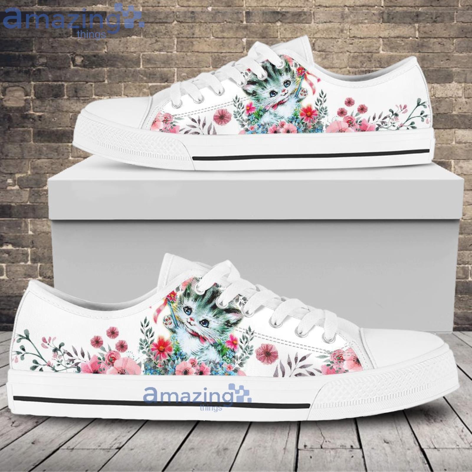 Cat And Flower Low Top Shoes Gift Cat Lover Product Photo 1