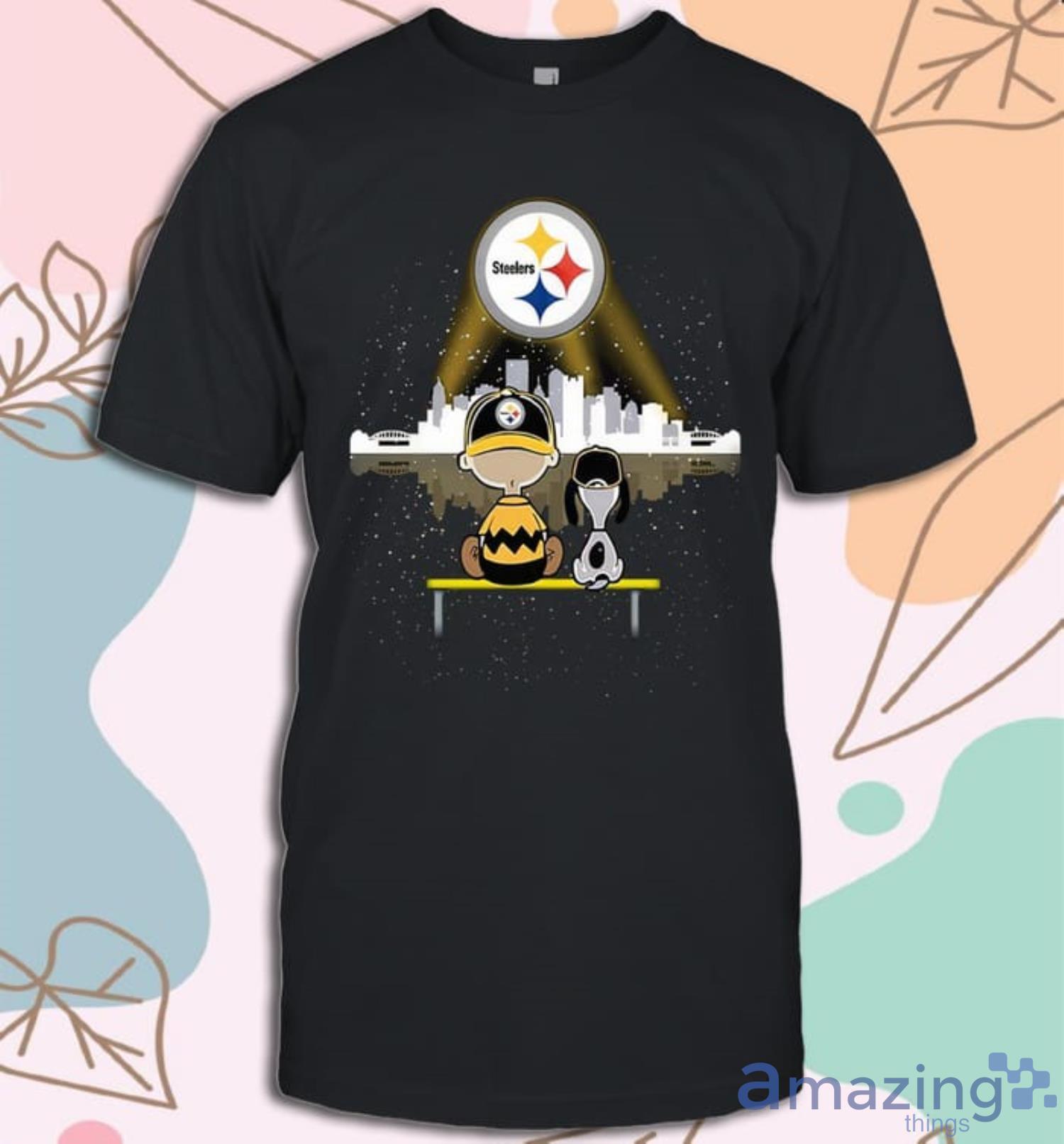 Charlie Brown And Snoopy Dog Watching City Pittsburgh Steelers T