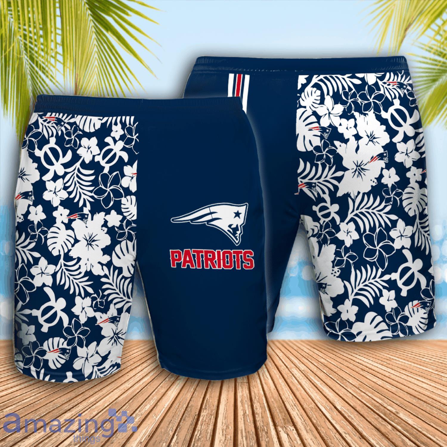 Custom Name New England Patriots Tropical Turtle Pattern Hawaiian Shirt And Short Product Photo 1