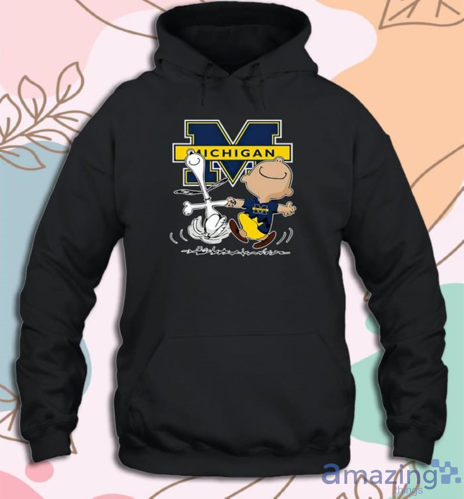 Ncaa Michigan Wolverines Charlie Brown Snoopy Michigan Wolverines T-Shirt For Fans Product Photo 1