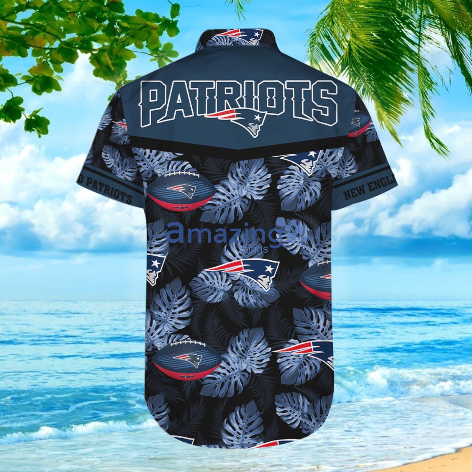 New England Patriots Floral Summer Gift Hawaiian Shirt And Shorts -  Banantees