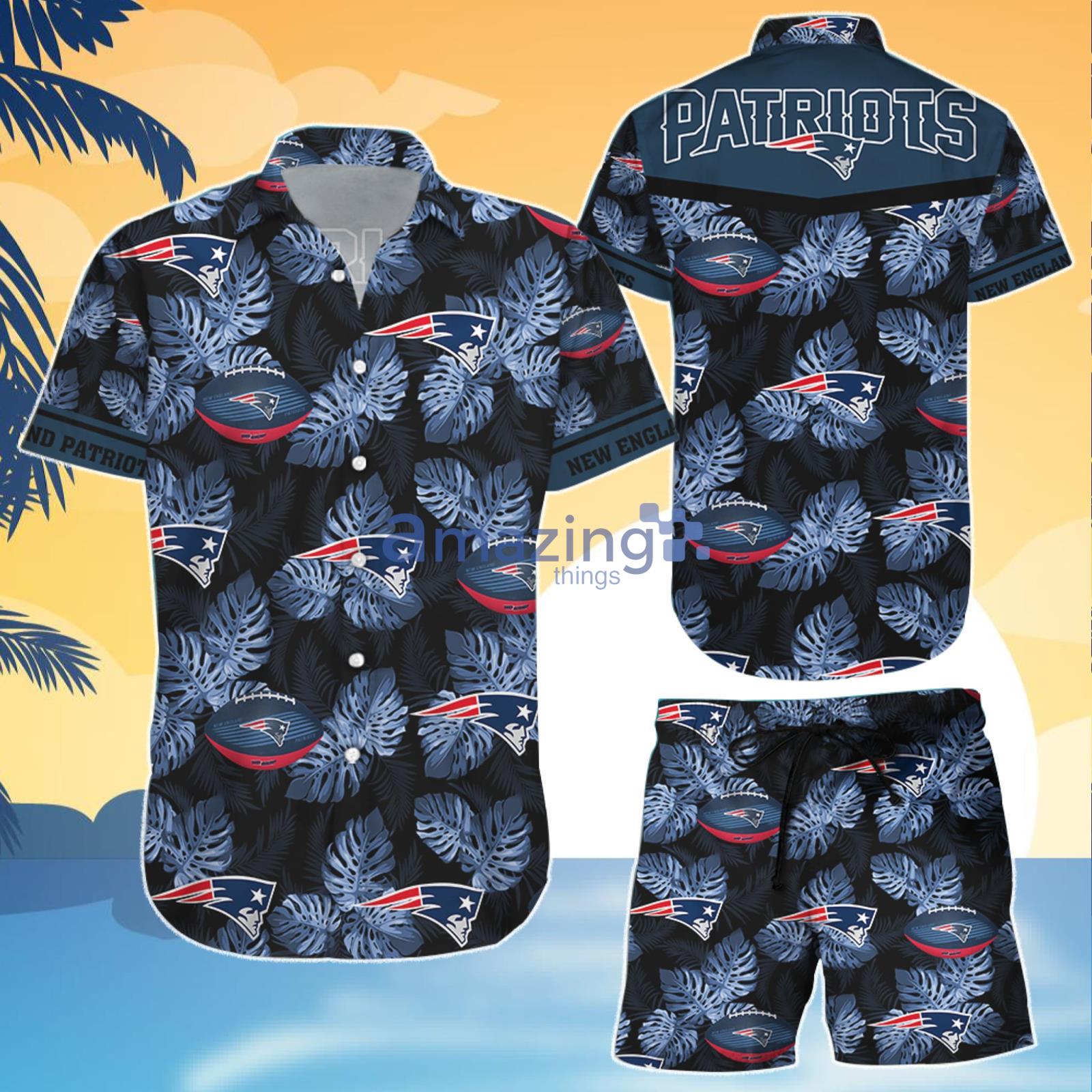 New England Patriots Floral Summer Gift Hawaiian Shirt And Shorts -  Banantees