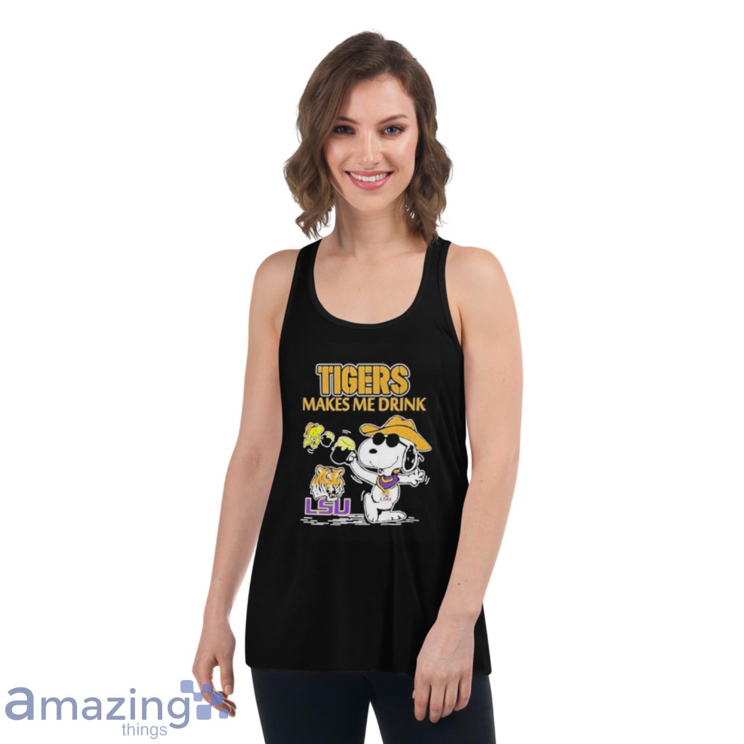 Snoopy And Woodstock Lsu Tigers Makes Me Drinks Shirt image Snoopy And Woodstock Lsu Tigers Makes Me Drinks Shirt - Womens Flowy Racerback Tank