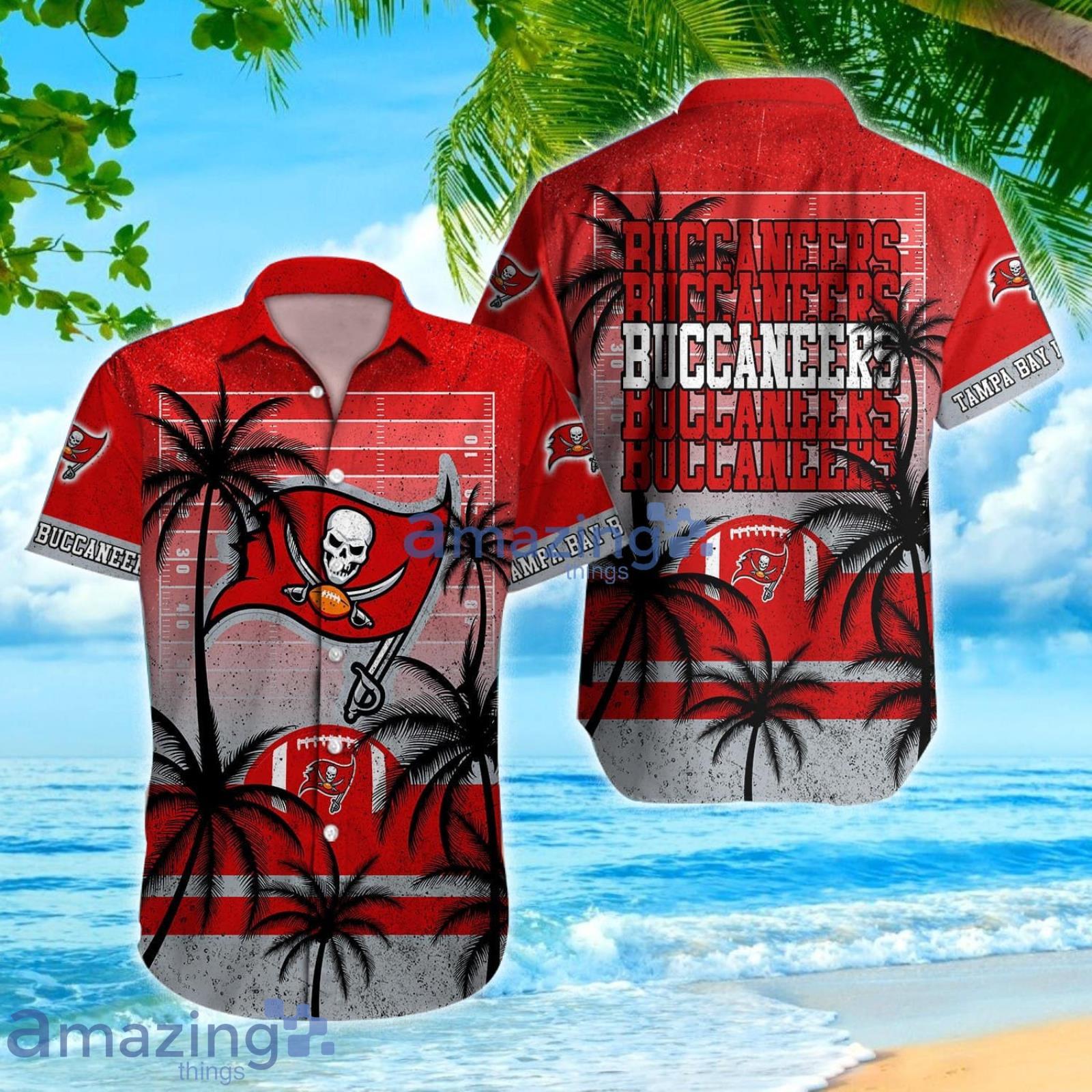 Tampa Bay Buccaneers Vintage Coconut Tree Aloha Hawaiian Shirt Product Photo 1