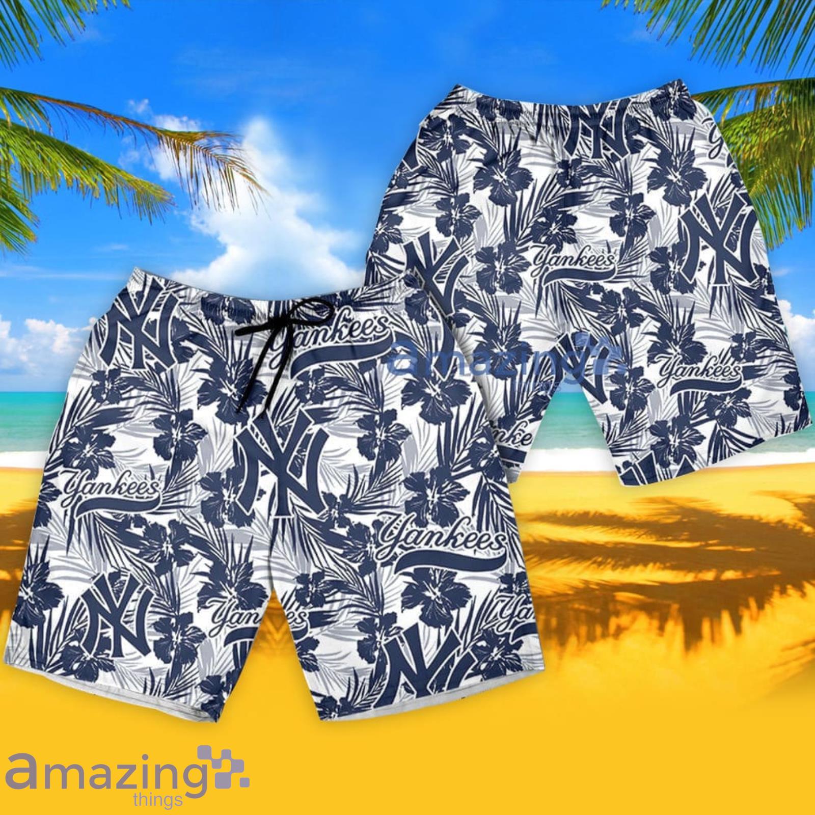 New York Yankees Hawaiian Shirt Tropical Flower Pattern Beach Gift