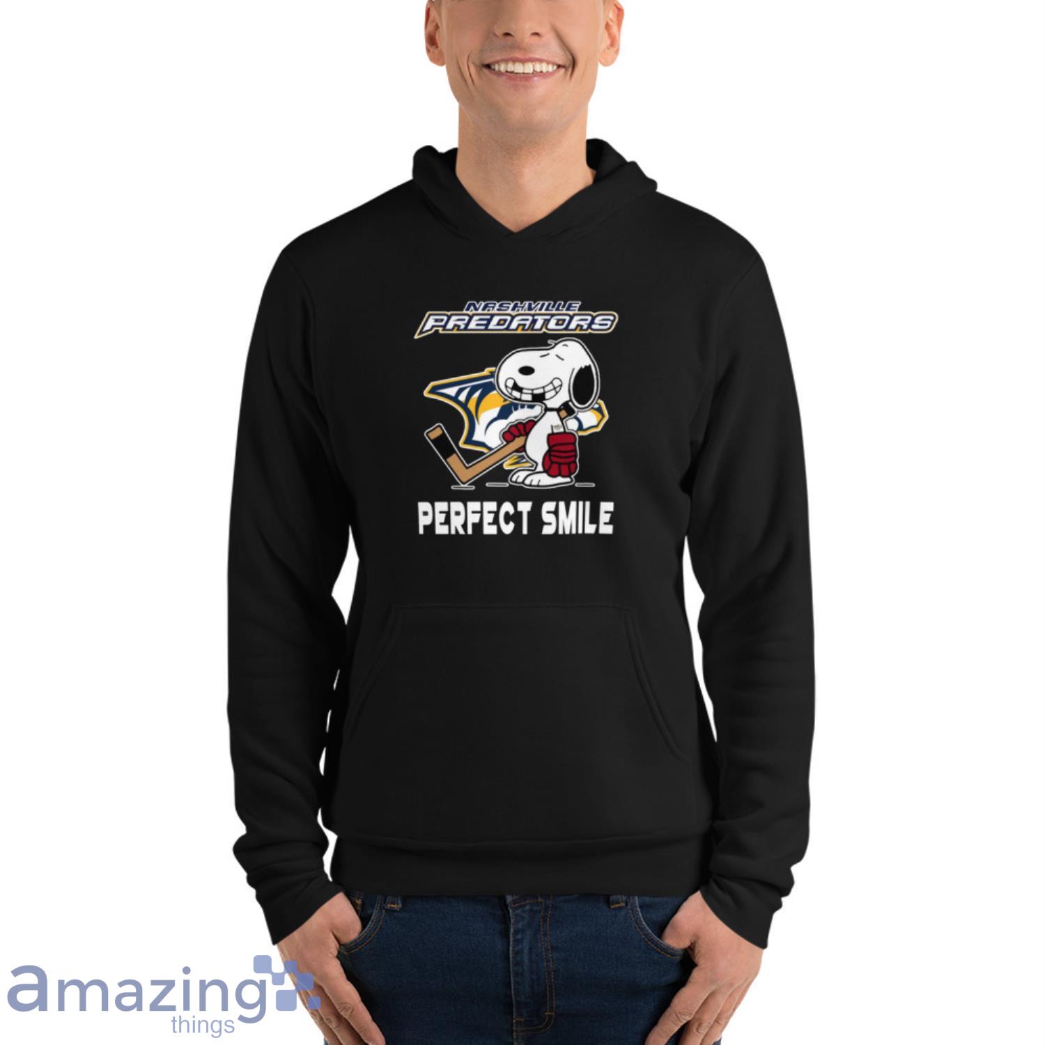 NHL Nashville Predators Snoopy Perfect Smile The Peanuts Movie Hockey T Shirt image NHL Nashville Predators Snoopy Perfect Smile The Peanuts Movie Hockey T Shirt - Unisex Fleece Pullover Hoodie