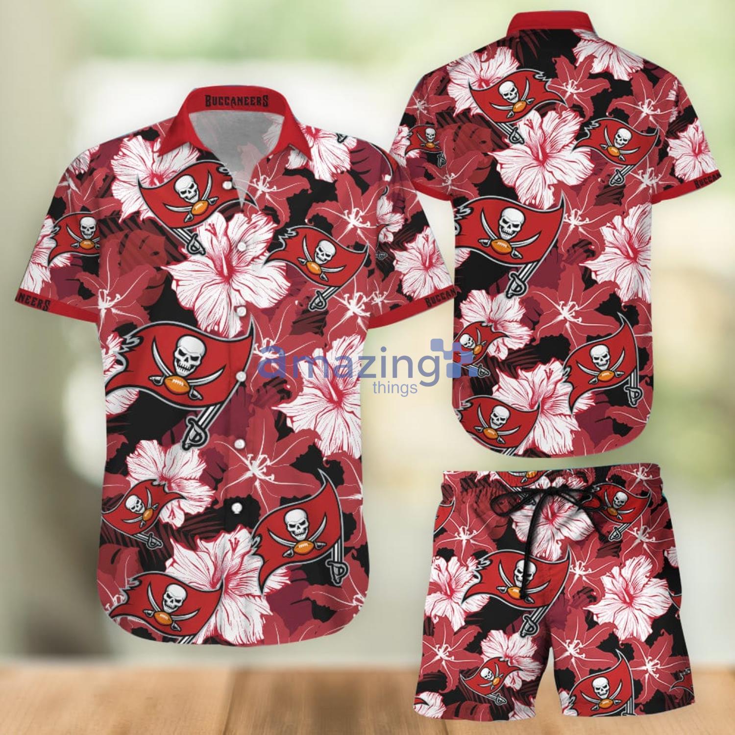 20% OFF Tampa Bay Buccaneers Hawaiian Shirt Tropical Flower Short