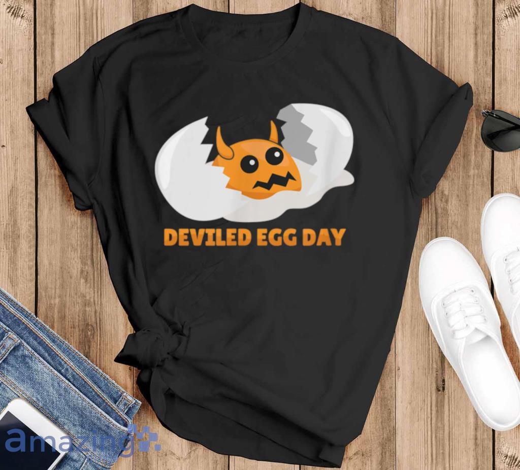 Deviled Egg Costume Funny Joke Halloween Love Eggs T Shirt Product Photo 1