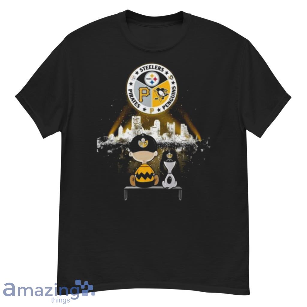 Charlie Brown And Snoopy Watching Pittsburgh Steelers Halloween T-Shirt