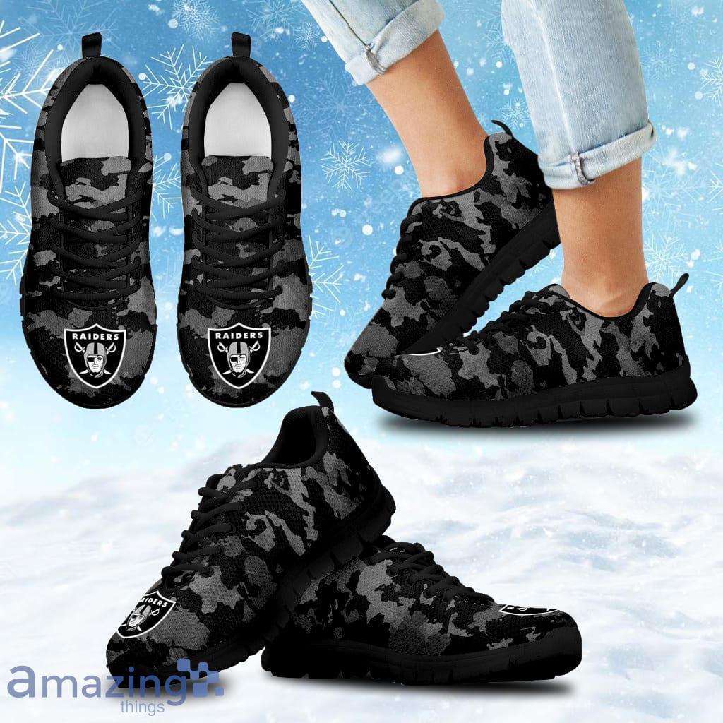 Arches Top Fabulous Camouflage Background Oakland Raiders Sneakers Shoes Gift For Big Fans Product Photo 1