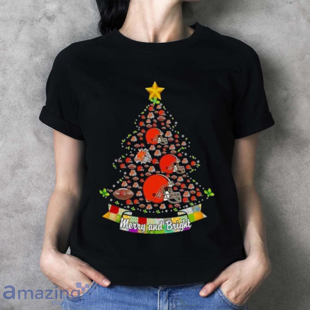 Merry And Bright Cleveland Browns Nfl Christmas Tree Shirt image Merry And Bright Cleveland Browns Nfl Christmas Tree Shirt Product Photo 4