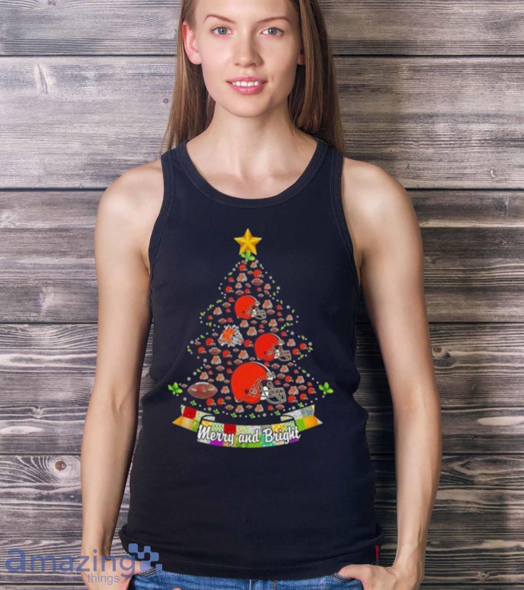 Merry And Bright Cleveland Browns Nfl Christmas Tree Shirt image Merry And Bright Cleveland Browns Nfl Christmas Tree Shirt Product Photo 5