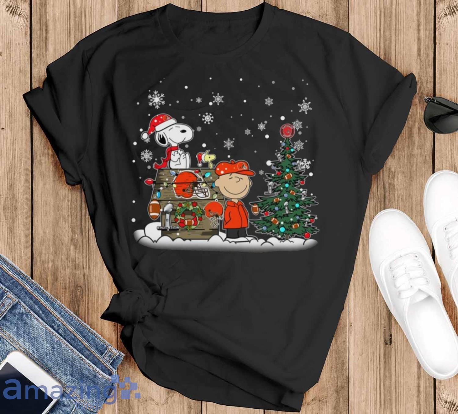 NFL Cleveland Browns Snoopy Charlie Brown Christmas Football Super Bowl  Sports T Shirt Christmas Gift