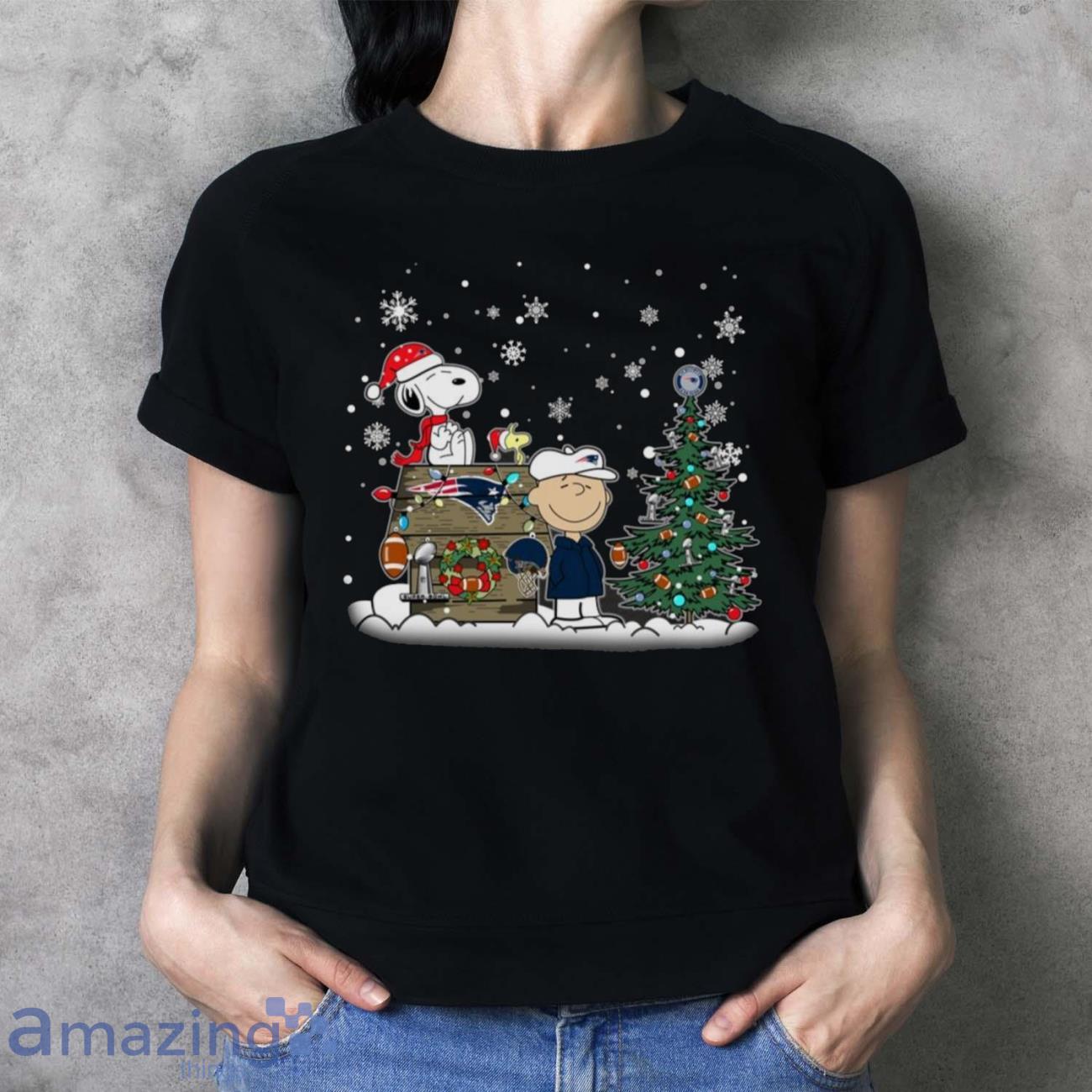 NFL New England Patriots Snoopy Charlie Brown Christmas Football Super Bowl  Sports T Shirt Christmas Gift